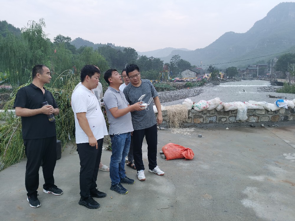 1749803283103178.jpg 2021年7月測(cè)繪隊(duì)地址災(zāi)害監(jiān)測(cè).jpg